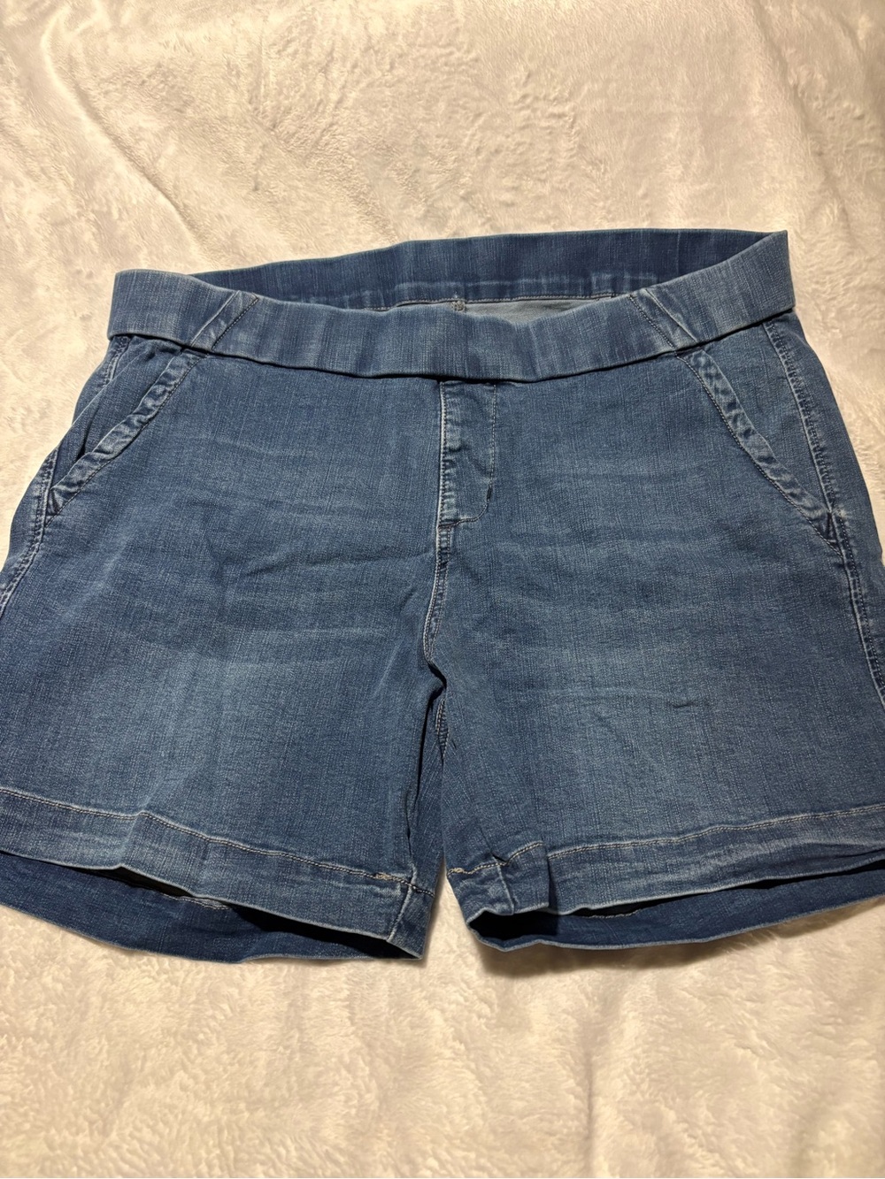 Light Blue Women's Stretch Denim Shorts
